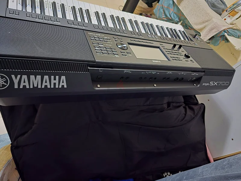 Yamaha PSR sx 700 Keyboard63207396604290111