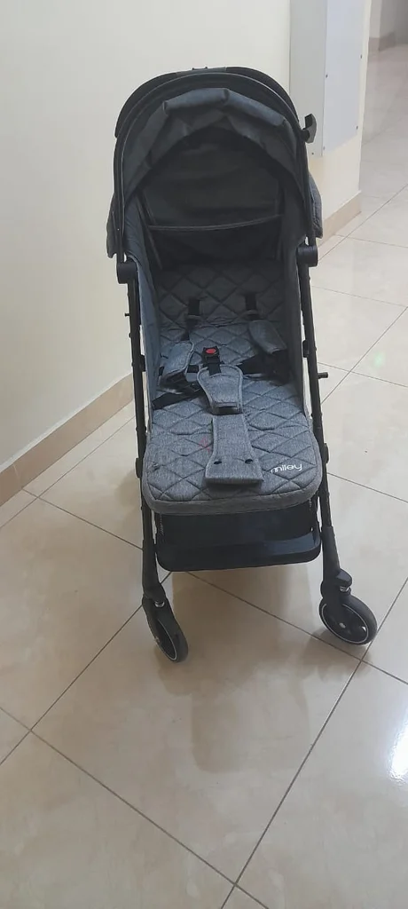 عربة أطفال للبيع62930654334593112