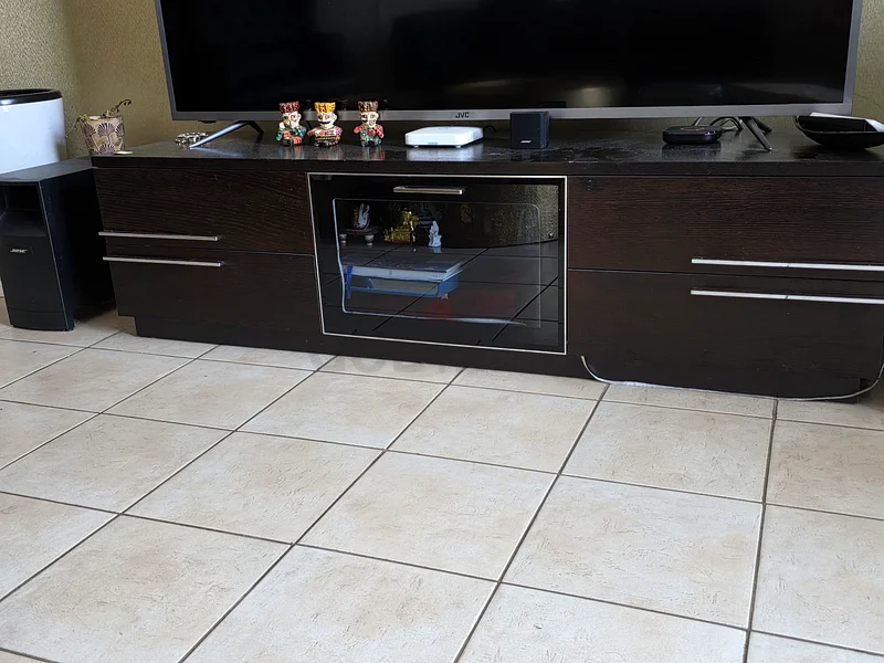 Entertainment Table62863818921218113