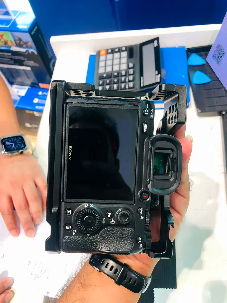 Camera63233636667778111