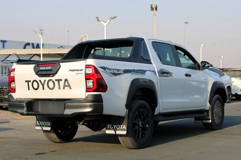 TOYOTA HILUX 4.0L PETROL  V6 4 X 4 ADVENTURE AUTOMATIC - WITH WIRELESS CHARGER62932675016833114