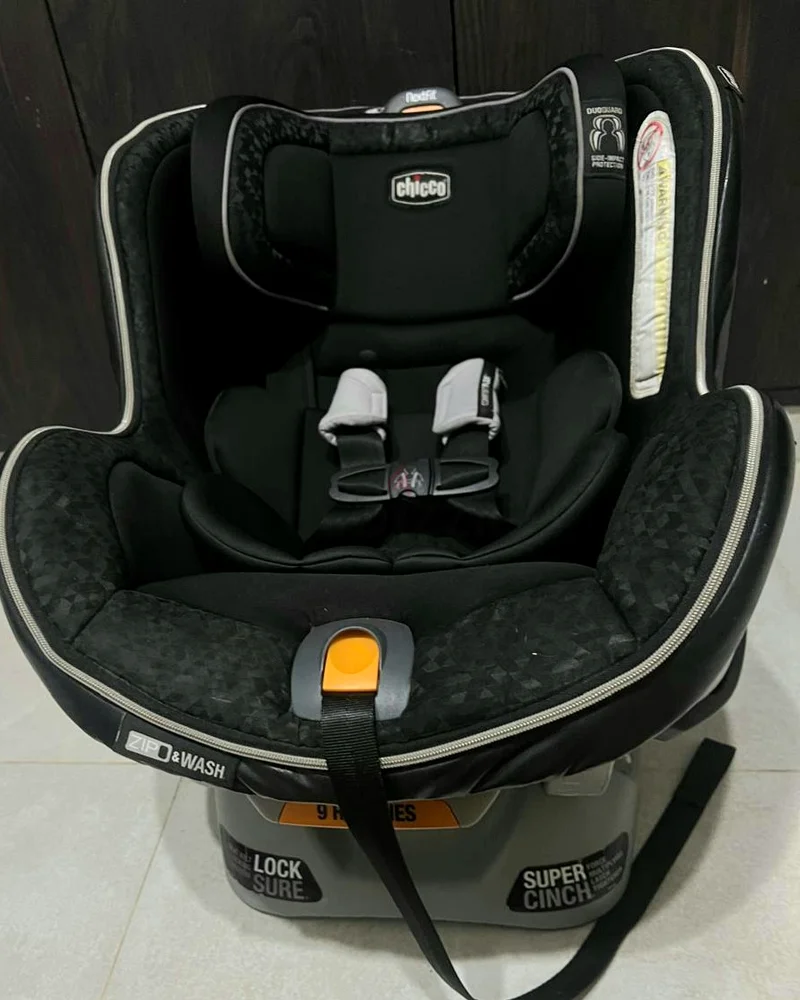 Chicco nextfit zip and wash convirtable isofix from newborn to all groups62865809622913113