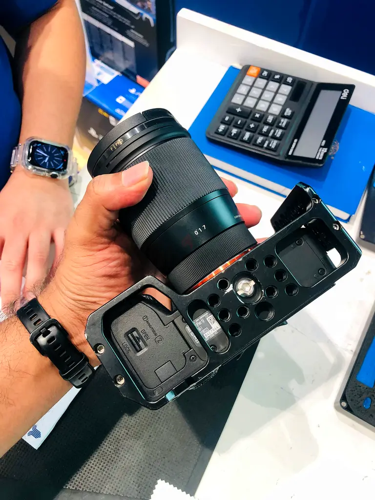 Camera63233636667778113