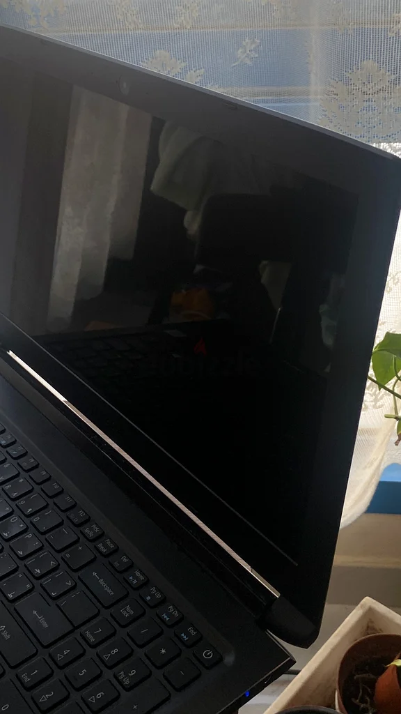 كمبيوتر محمول من إيسر63265097114497114