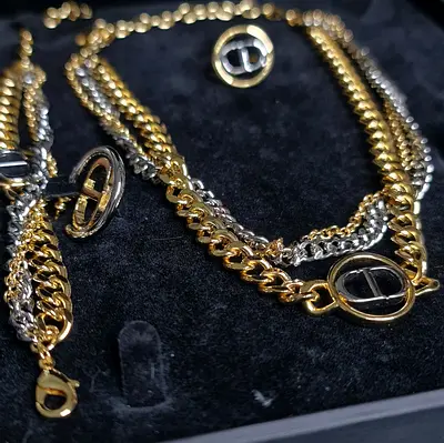 DIOR full set. New