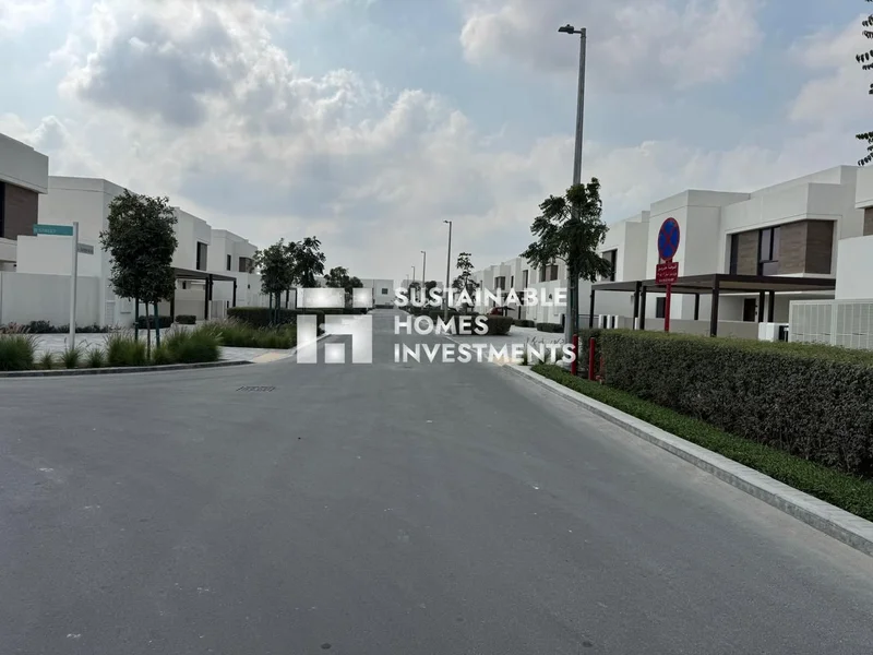 منزل جديد كليًا | معيشة حديثة | استفسر الآن628893559142421112