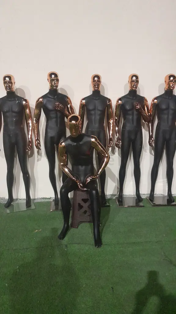 Mannequin63258144034819117