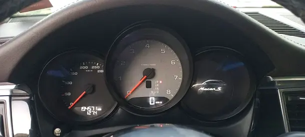 صورة مصغرة 11 لـ 2015 Porsche MACAN