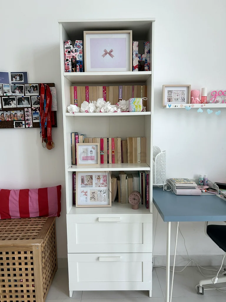 Set of 1 Kids Bed with Storage and  bookshelves62863820545793114