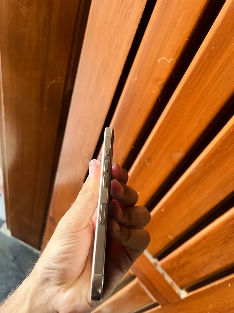 Iphone 16 pro63213938802433111