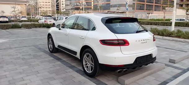 صورة 5 لـ 2015 Porsche MACAN