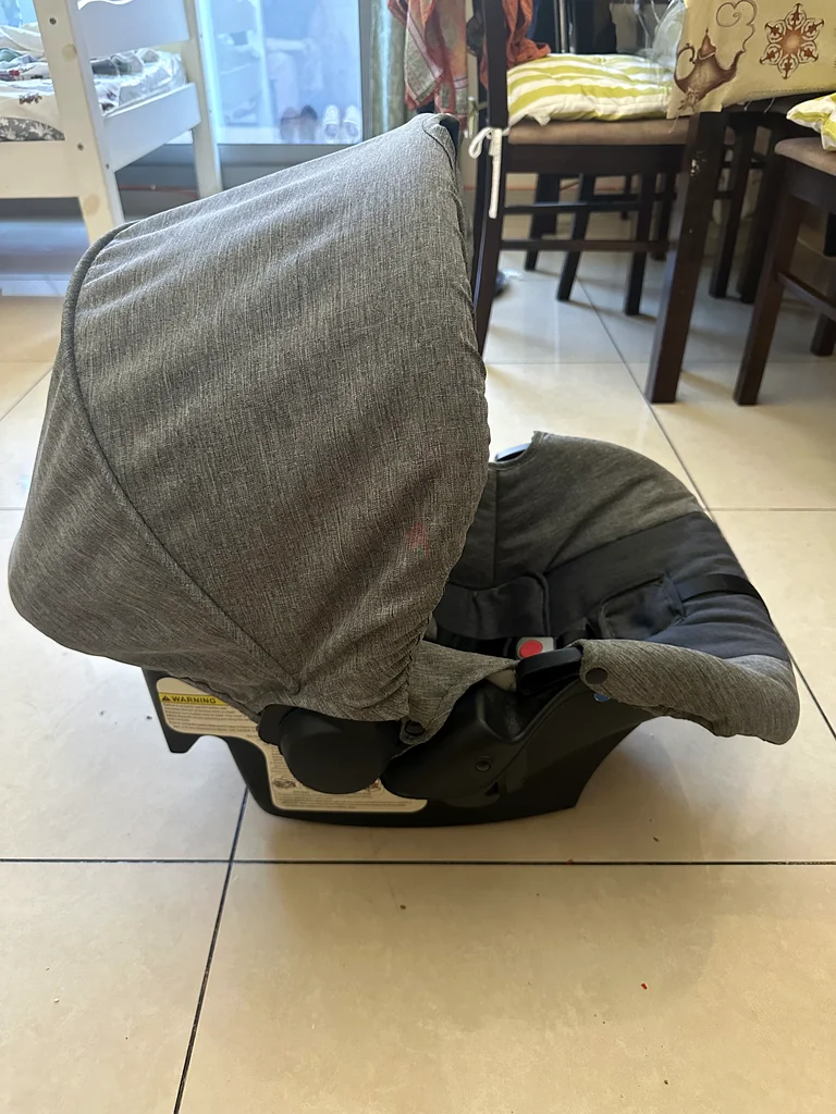 babyshop car seat + carrycot for sale62864710889345111