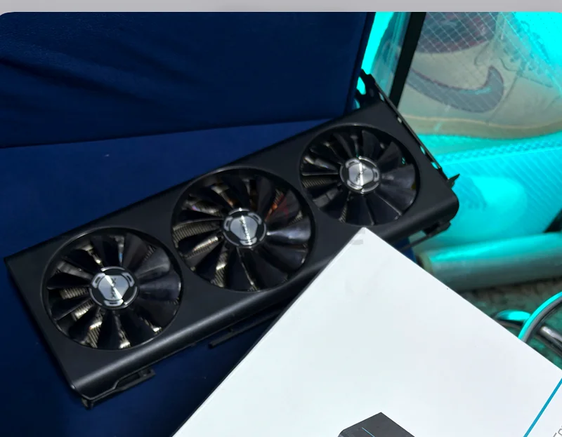Power Up Your Gaming with Gigabyte AMD Radeon RX 5700 XT63257116301699111