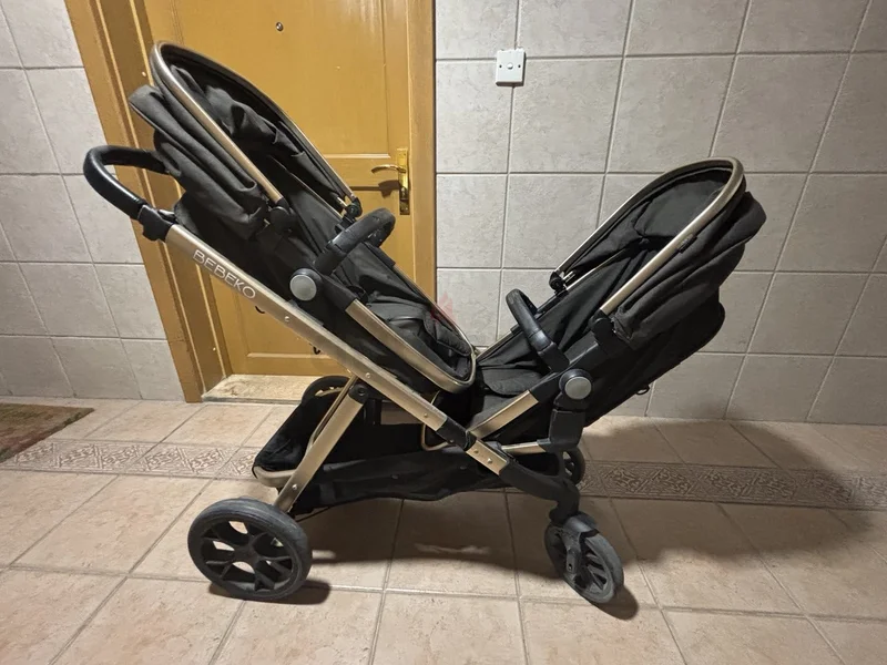 Bebeko Ellery Twin Stroller - In good condition Bebeko Ellery Twin Stroller - Like Good62931682697857112