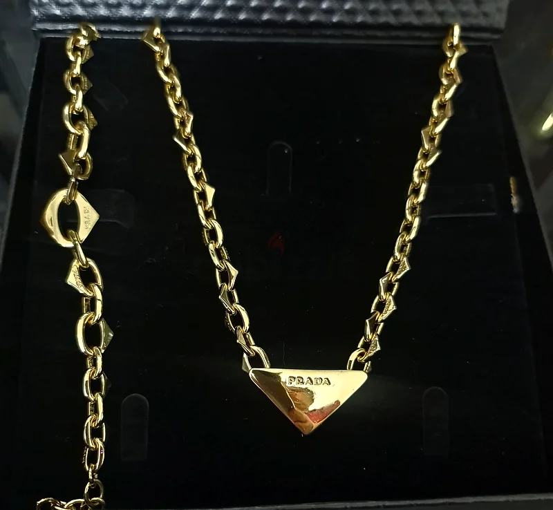 PRADA  Set. New63266084225793111