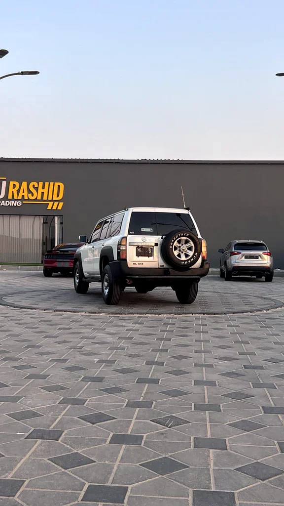 Nissan VTC GL 200863228786668419113