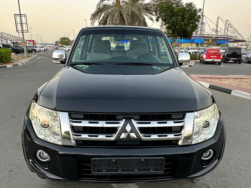 Mitsubishi Pajero GLS No Accident First Owner Model 2013 GCC Mid Options Good Condition63152749700481111