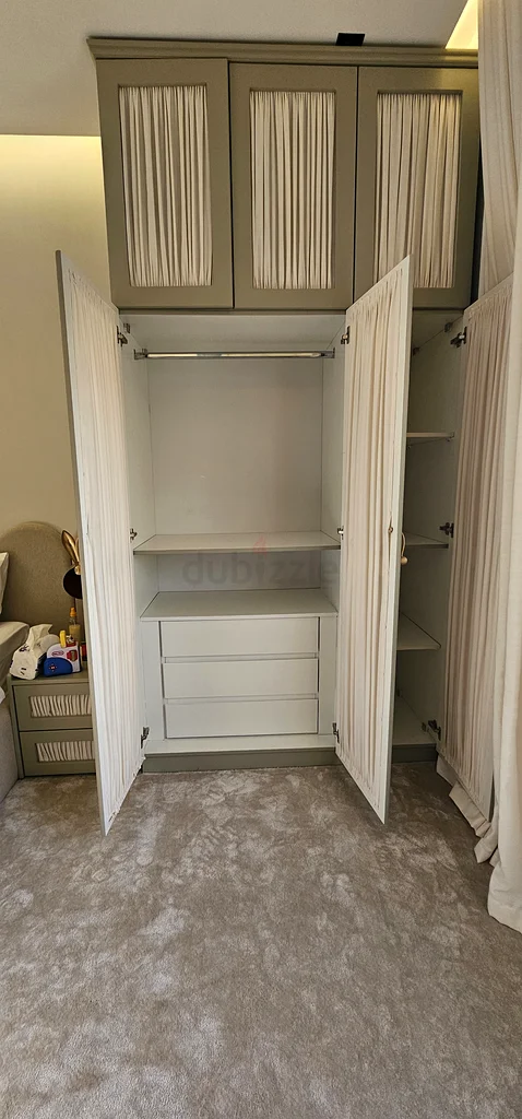 Mantinace and paint63217828770049111