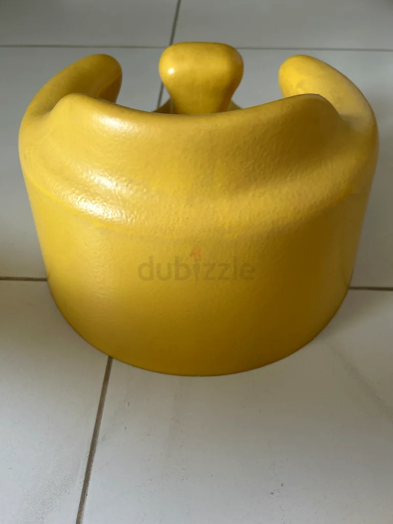 مقعد طفل برتقالي فاتح. BUMBO. اشتُري في اليابان.62929660709890111