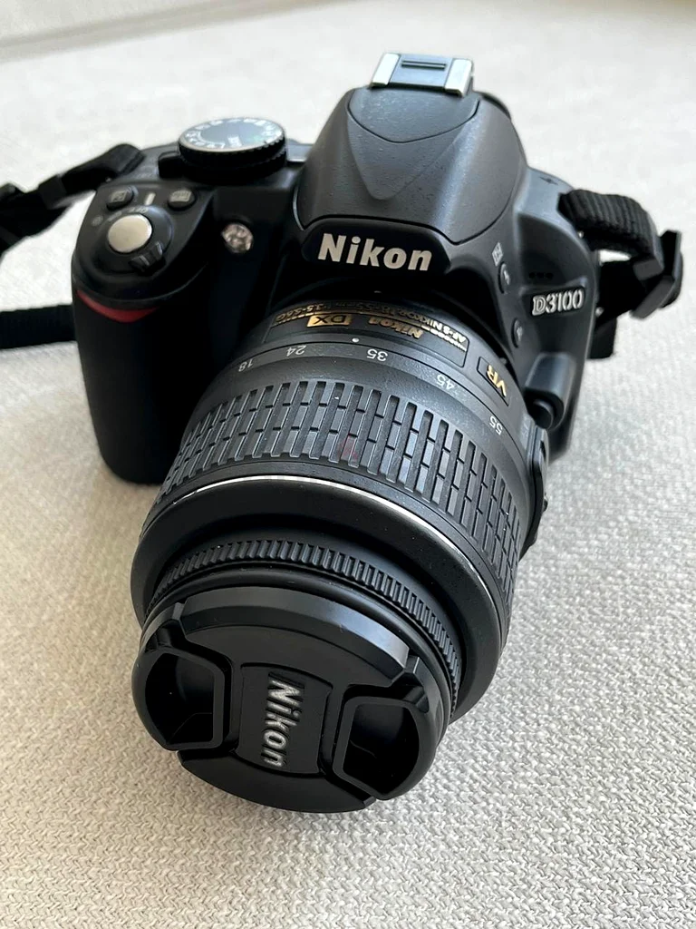 نيكون D3100 - حالة ممتازة629316719203851119