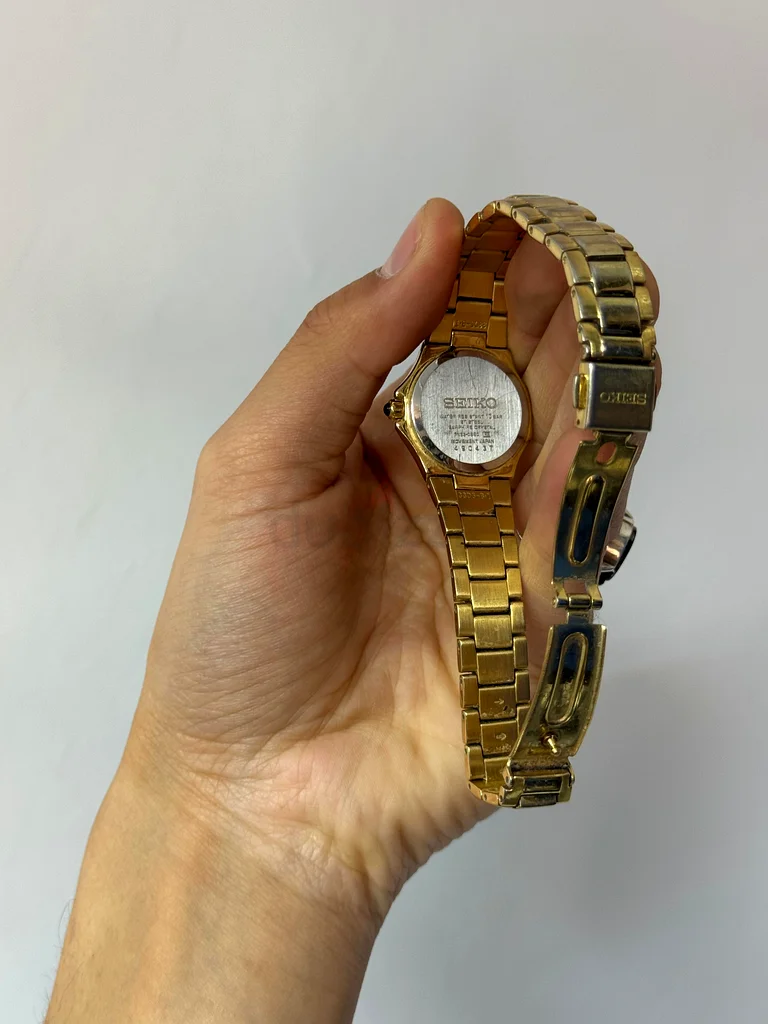 مستخدم بخفة، سيكو أصلية كوتورا، فولاذ بلون أبيض/ذهبي فاتح، قطر 39 مم63265099105410112
