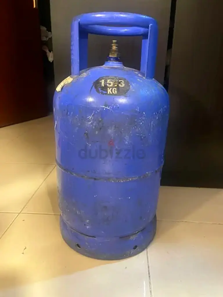 Gas cylinder with regulator for sale