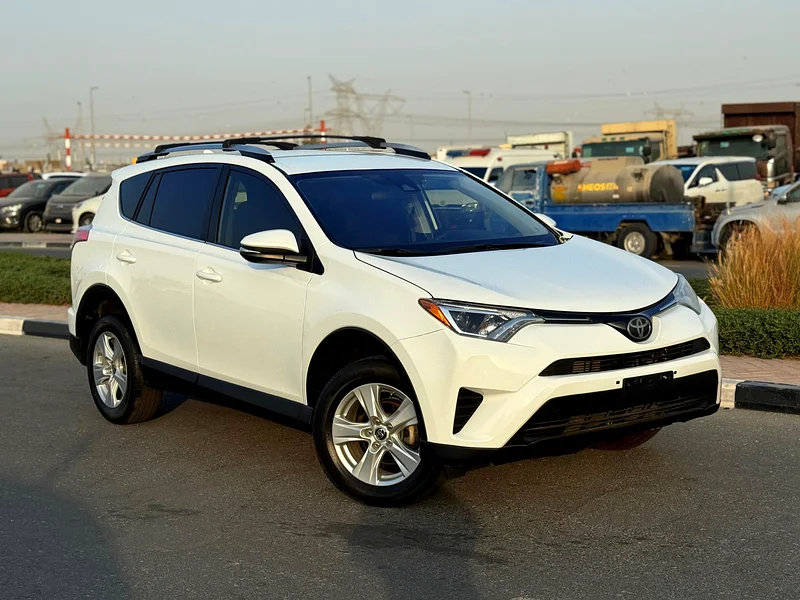 TOYOTA RAV4 LE 4x4 2018 MID OPTIONS (car loan Available) WELL MAINTAINED CAR63158340713091112