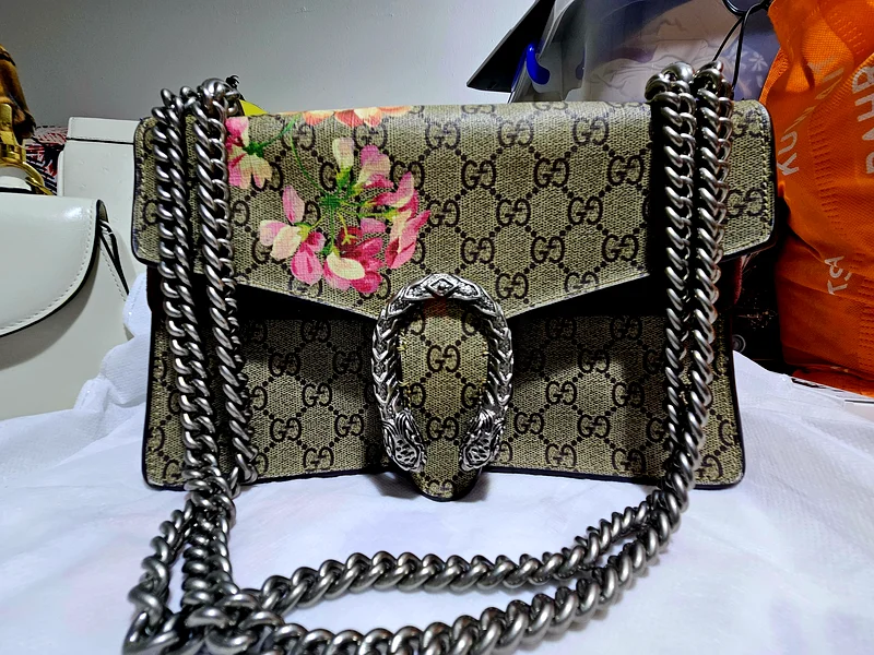 حقيبة يد غوتشي الزهرية الأنيقة بسلسلة - من الضروريات!629316698643231127
