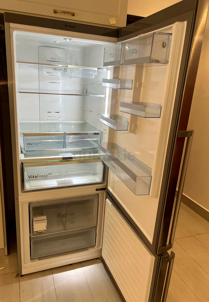 Bosch NEW MODEL Fridge with bottom freezer freestanding63265599036673111