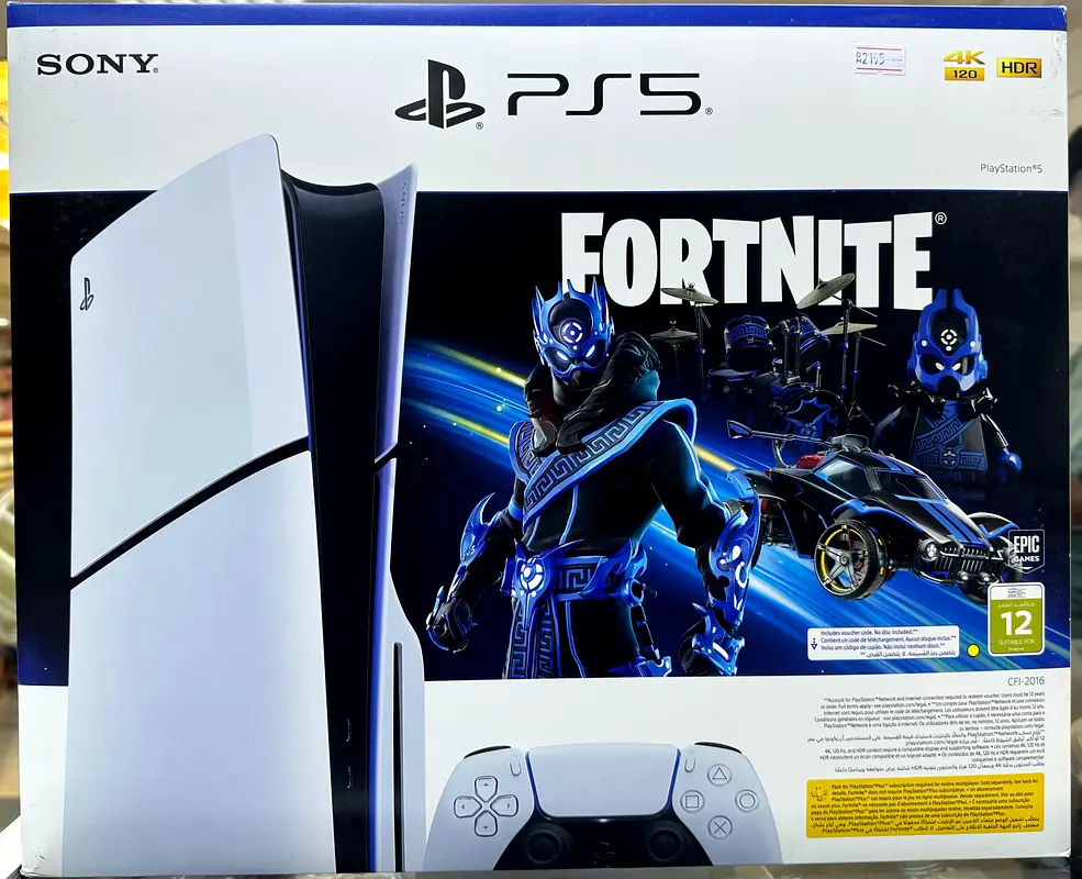 PS5 Slim con disco y Fortnite