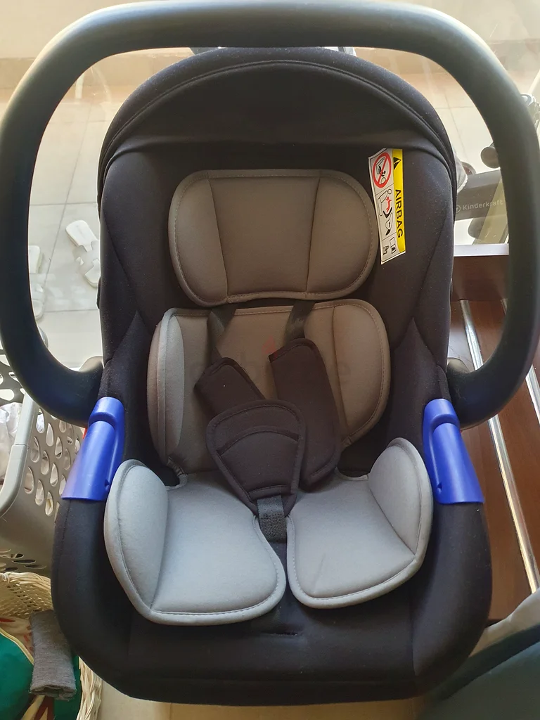 Brand new car seat 0-18 months62929659445121111