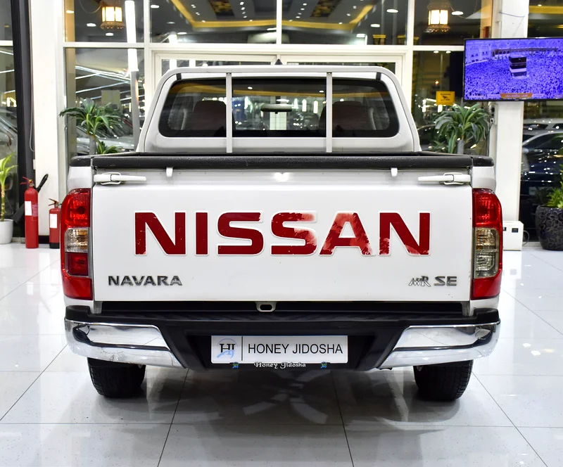 EXCELLENT DEAL for our Nissan Navara SE ( 2019 Model ) in White Color GCC Specs63168031320962114