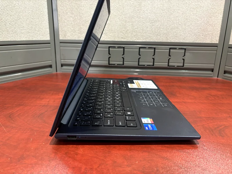 Asus Vivobook 14 بوصة | i7 | 16 جيجابايت رام | 512 جيجابايت SSD - للبيع!63265601153283114