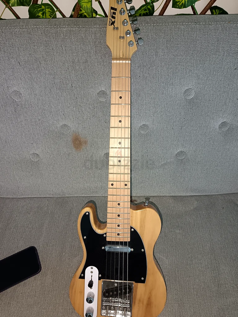 Guitar for sale63266081704066113