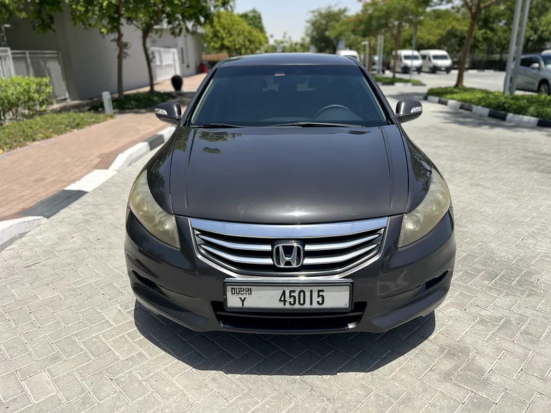 Honda Accord - ivtec - V4 - GCC - Full option63153702166914111