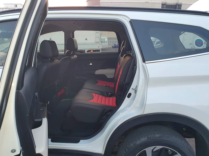 2023 GCC TOYOTA RUSH 7 SEATER PEARL WHITE EXCELENT COUNDTION EAGING GEAR MINT CLASS63147687336323114