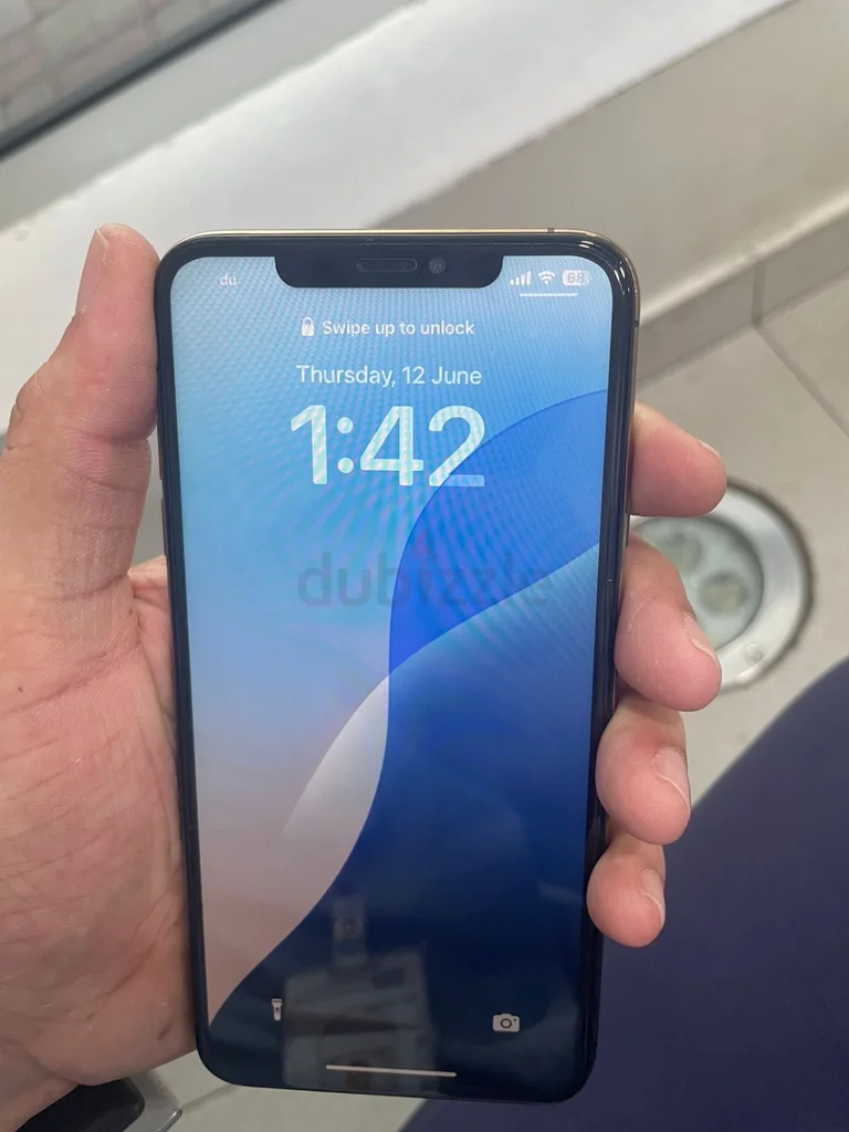 Apple iPhone X - افتح المستقبل في راحة يدك!62930654111617111
