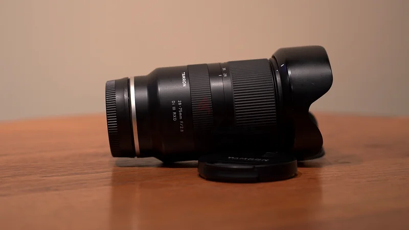سوني A7 III مع طمرون 28-75 مم f/2.8 - حالة رائعة!63172220690177111