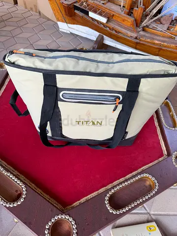 Arctic Zone Titan Deep Freeze 30 Can Insulated Tote