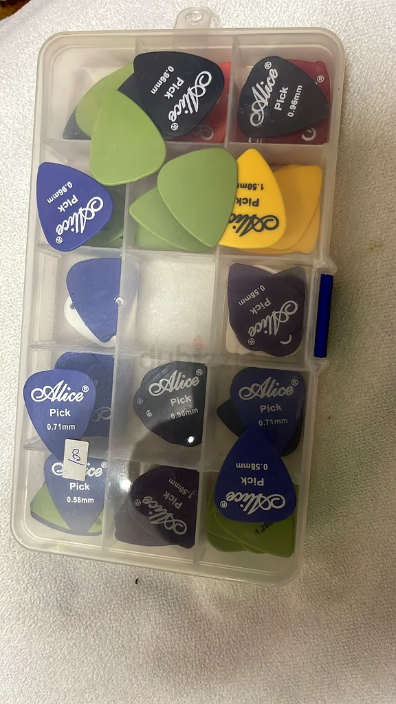 mic picks capo delivery available63227277060482112