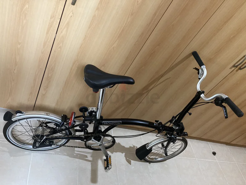 Brompton C-line, 3 speed 2023 model, with free lights and FEND foldable helmet62933695110401111