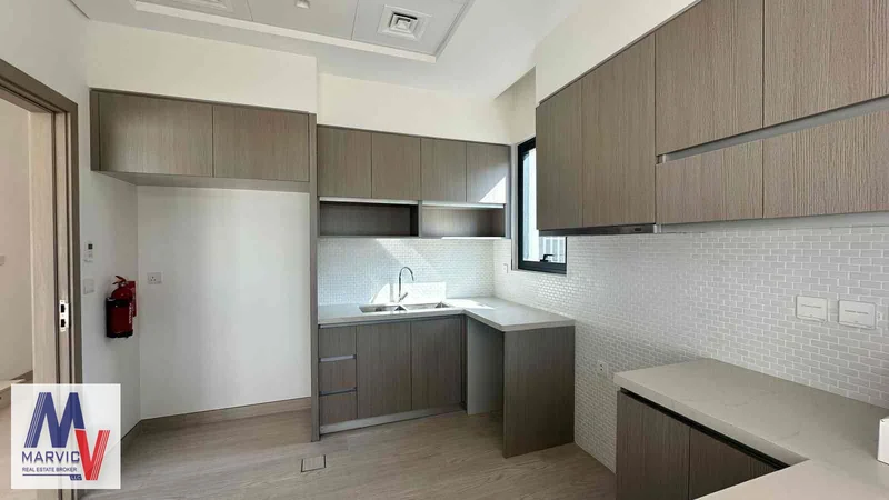 Brand new | close to pool |1 cheque62892291672706113
