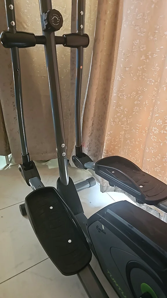 Get Fit with This Tunturi Elliptical Trainer! (with tablet holder)63264580886529113