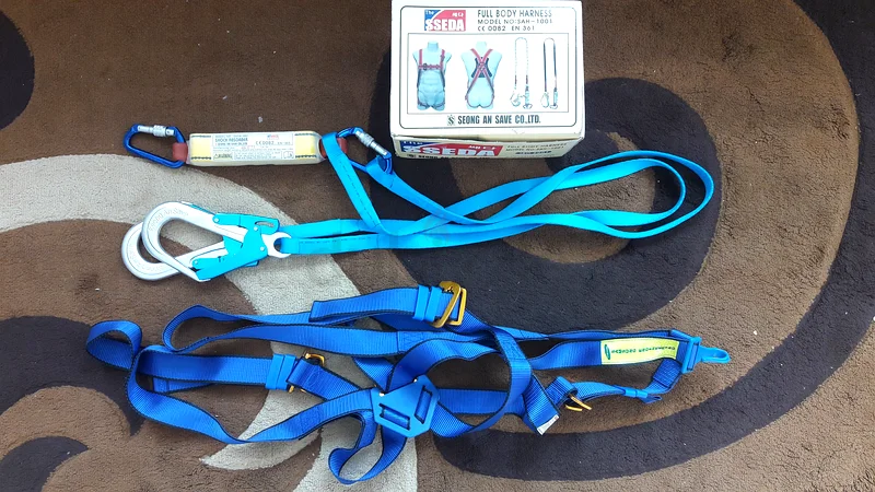 High-Quality Full Body Harness for Safety and Climbing63246746941186110
