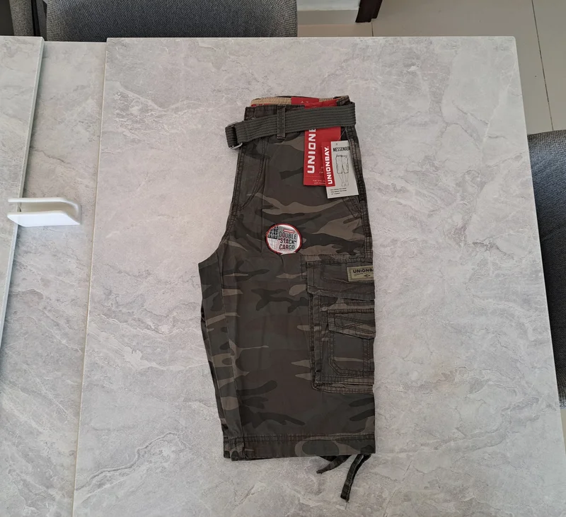 - Size Waist 30 - Unionbay 18 inch Messenger Camo Brown Short.. Original Brand New.. bought from USA62935675315587112
