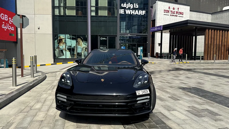 Porsche Panamera 4 Platinum Edition63169441948673112