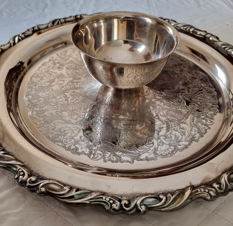 Elegant Vintage Silver Serving Tray with Attached Dip Bowl63216356658689112