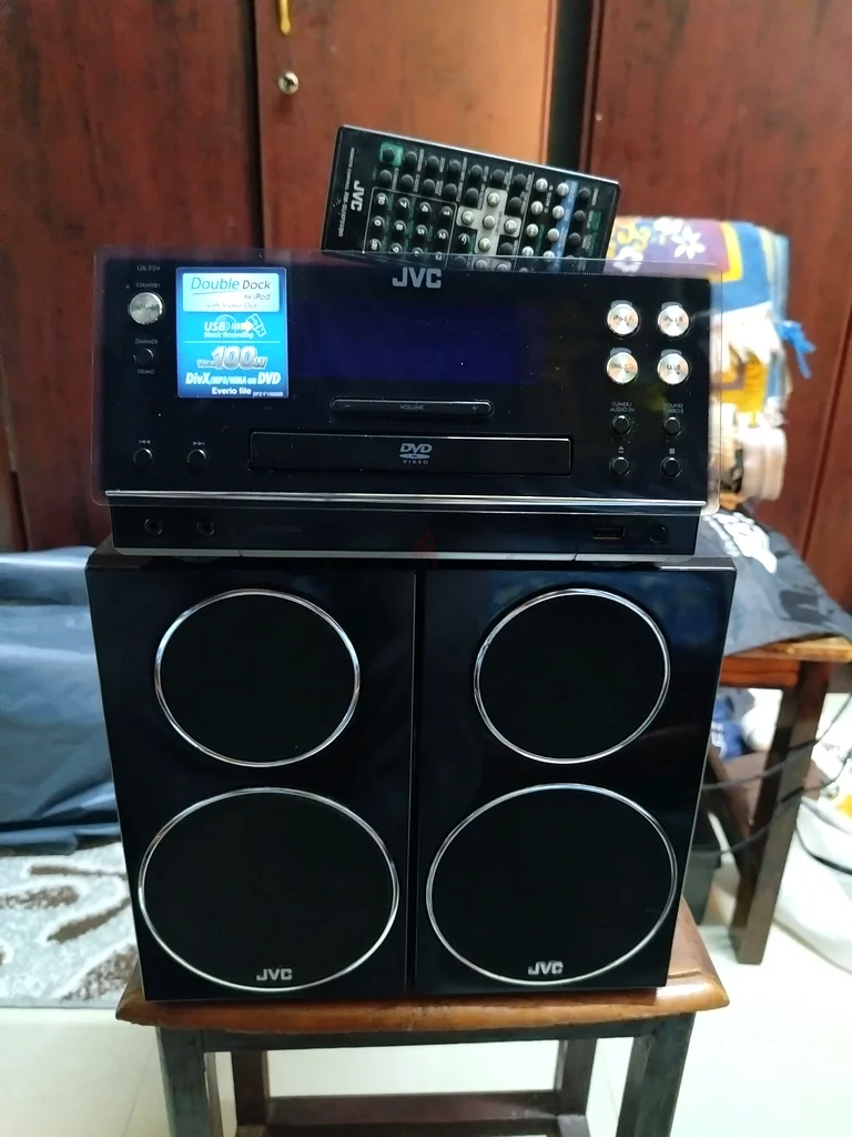 JVC micro audio system with 2-way speakers !63261812428163111