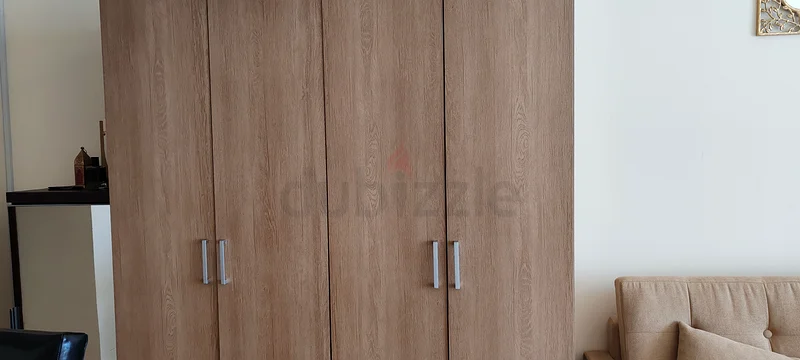 Stylish and Spacious Wardrobe for Sale!63179388193283111