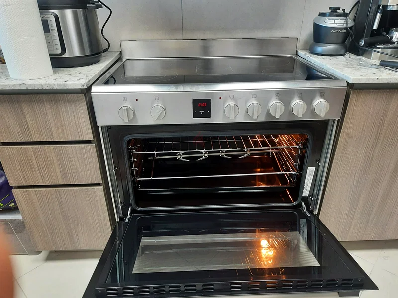 بوش سيريز 8 أحدث موديل سيراميك كهربائي 5 حرقات  
مقاس الفرن 90 × 60 سم62932695206273112